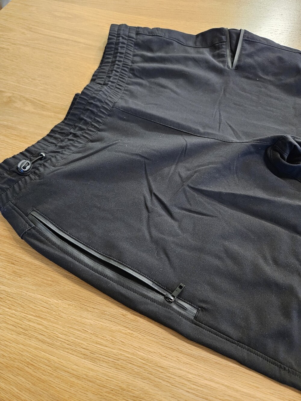 Adjustable Tech Mens Pants - Picture 8 of 8